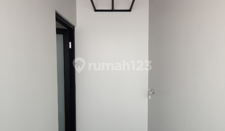 Rumah Siap Huni Dekat Palem Kartika & Tol Bambu Apus Jaktim Rumah Siap Huni Dekat Palem Kartika & Tol Bambu Apus Jaktim