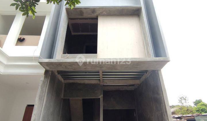 Rumah Inden Bebas Custom Murah Di Seberang Mall Graha Cijantung Ciracas Jaktim  1