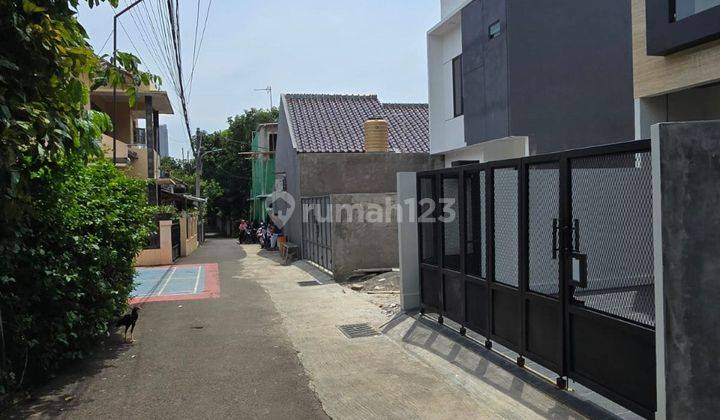 Rumah Murah Strategis di Area Jalan Malaka Cipayung Jakarta Timur 2