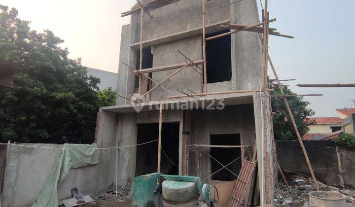 Rumah Ready Stock DP 0% Free Biaya Murah Kalisari Jakarta Timur 1