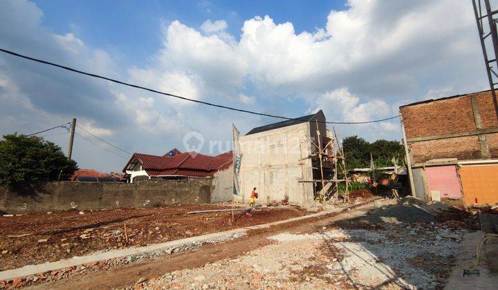 Rumah 2,5 Lantai Hook Dekat 3 Menit Ke Lrt Cibubur Ciracas Jakarta Timur 2