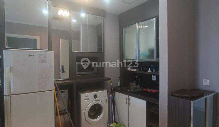 Apartemen The Via And Vue 2 Kamar Tidur Furnished Bagus 2