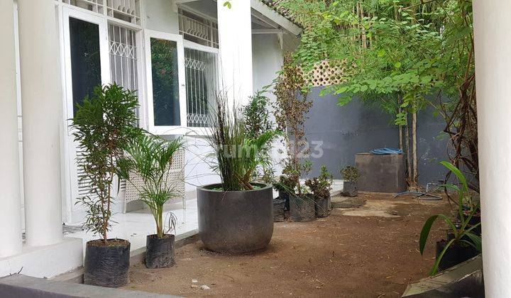 For rent House location Puri gading  3 bedroom  2 bathroom 2