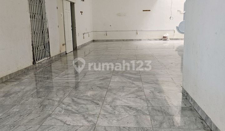 Dijual Rumah 2 Lantai Luas Murah 2