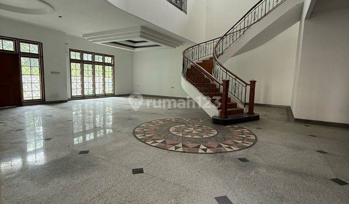 Disewakan Rumah Luas 2