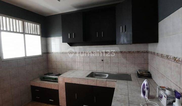 Rumah 2 Lantai Harga Nego di Dalam Kluster Kota Wisata 2