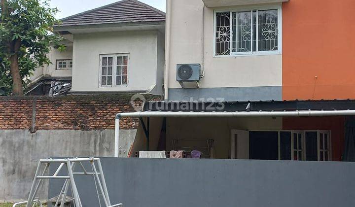 Rumah 2 Lantai Harga Nego Di Kota Wisata 2