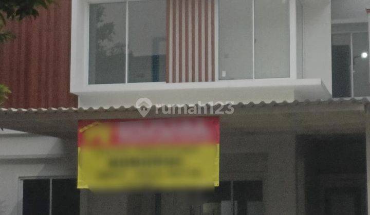 Rumah Menawan 2 Lantai Siap Huni Only One Di Kota Wisata 1