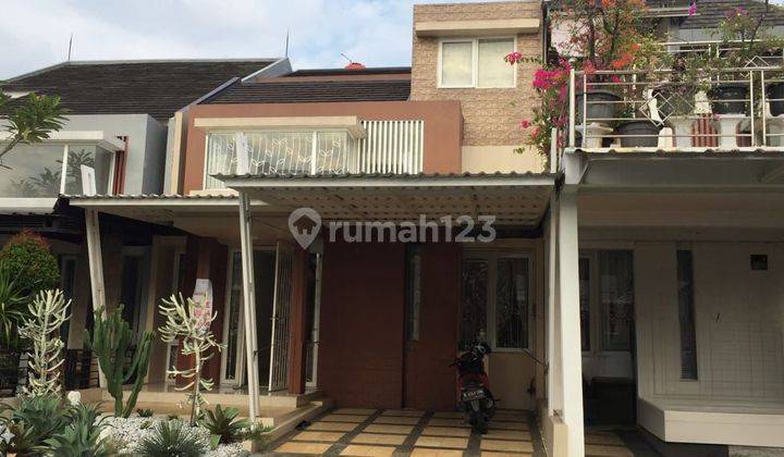 Rumah Sudah Renov Cantik Siap Huni 3 Lantai Di Citra Gran 1