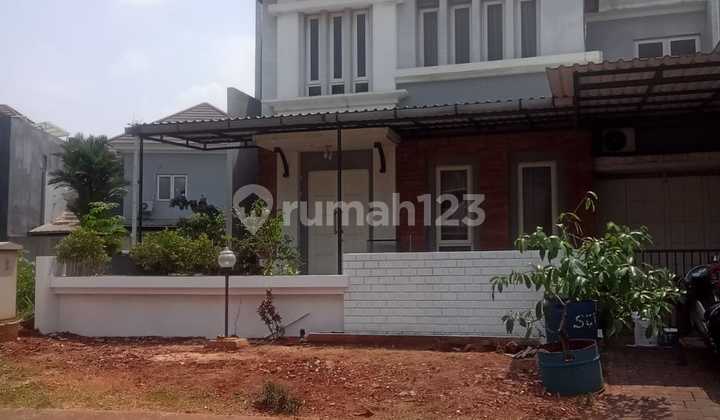 2-Storey Ready-to-Occupy House in the Favorite Cluster of Kota Wisata 2