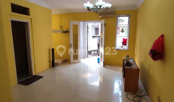 House in Taman Batu Jimbar Lippo Karawaci Utara, Tangerang