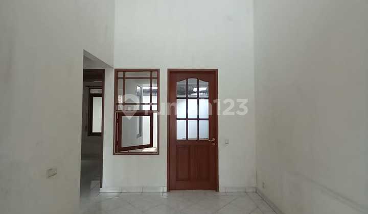 House in Taman Parahyangan, West Lippo Karawaci, Tangerang 2