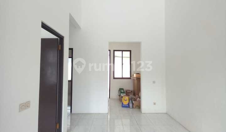 House in Taman Parahyangan, West Lippo Karawaci, Tangerang 2