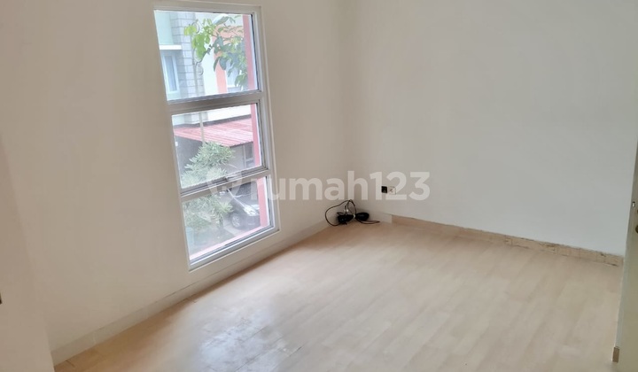 Rumah Bagus Semi Furnished di Cluster Arcadia, Paramount Gading Serpong, Tangerang 2