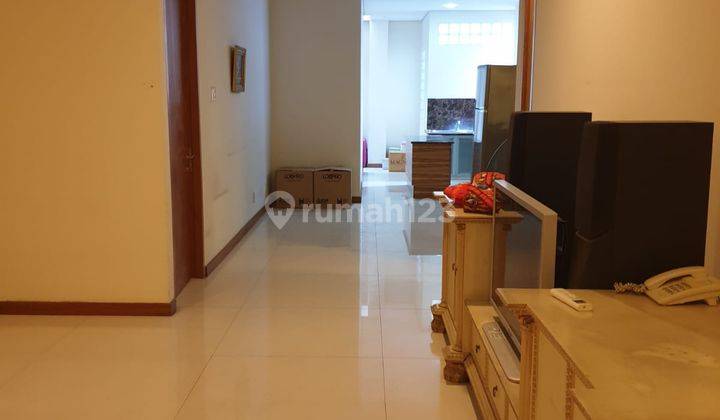  Ruang Usaha 800 m² Semi Furnished SHM - Sertifikat Hak Milik di Samanhudi 2