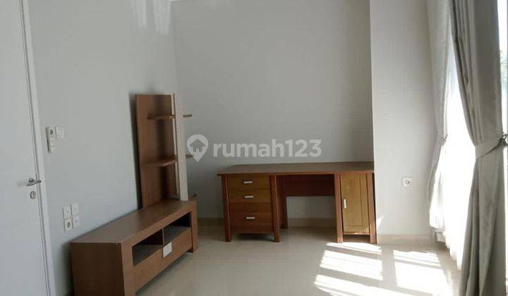  Rumah Furnished Bagus SHM - Sertifikat Hak Milik di Gading Serpong 2