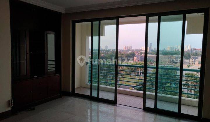  3 Kamar Tidur Apartemen Pasadenia Semi Furnished Bagus 6