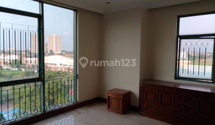  3 Kamar Tidur Apartemen Pasadenia Semi Furnished Bagus 8