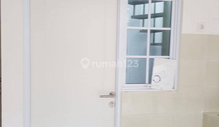  Rumah Unfurnished  di Gading Serpong 2