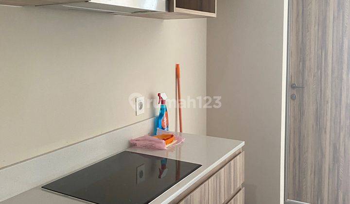 Condominium AZZURE Menara Jakarta Kemayoran Semi Furnished 1