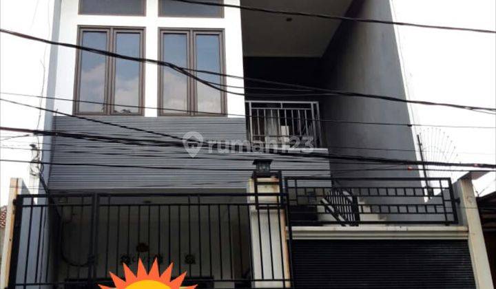  Rumah 3 Lantai Semi Furnished Bagus SHM - Sertifikat Hak Milik di Tarian Raya, Kelapa Gading 1