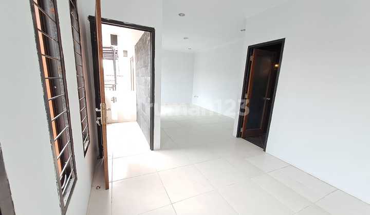 Rumah Bagus SHM di Serpong Villa Melati Mas 2