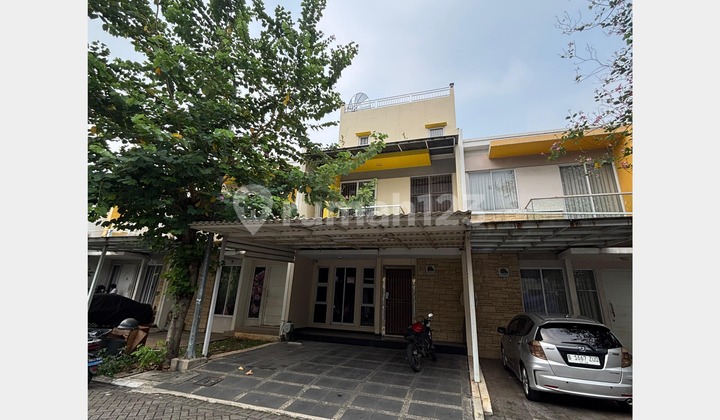 Rumah 4 Lantai di Cluster Australia Greenlake Cipondoh, Tangerang