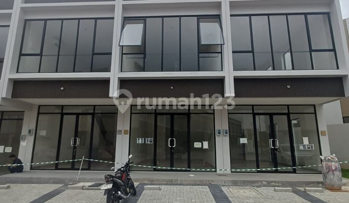 Disewakan Ruko Sorrento Grande East Gandeng 3 Gading Serpong, Tangerang