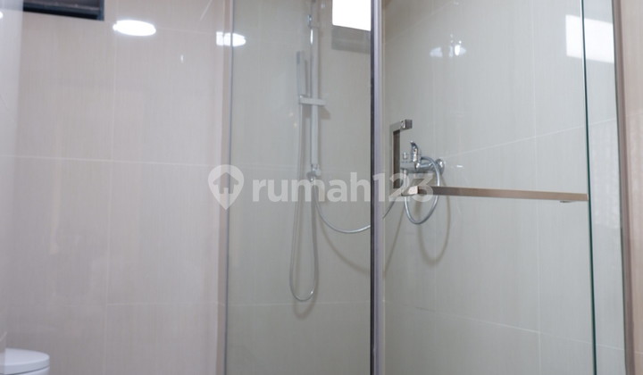 Disewakan Kondominium Full Furnished Taman Anggrek, Jakarta Barat 2