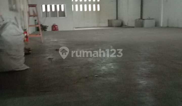 Gudang 2 Lantai Siap Pakai di Taman Tekno BSD, Tangerang Selatan