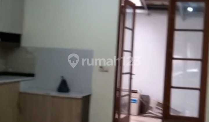 Disewakan Rumah Cantik Murah di The Green Bsd, Tangerang Selatan 2