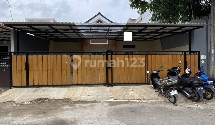 Rumah Baru Rapih Baru Renov di Villa Melati Mas Serpong, Tangerang Selatan