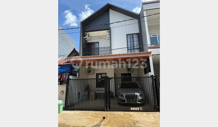 Rumah Siap Huni Full Furnished di Regency Melati Mas Serpong, Tangerang Selatan