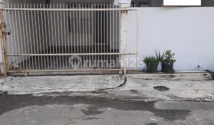 Rumah Siap Huni di Cluster Cemara Taman Royal 3, Tangerang