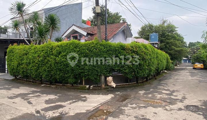 Rumah Hook Asri di Perumahan Graha Raya Bintaro, Tangerang Selatan 2