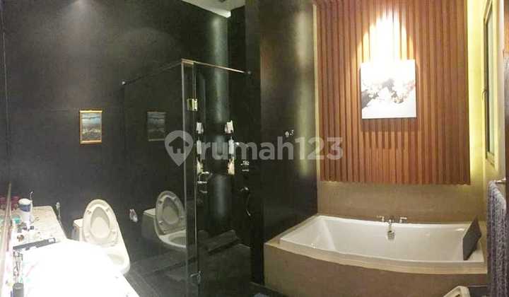 Nice 3-Story House with SHM in Gading Residence, Kelapa Gading, North Jakarta 2