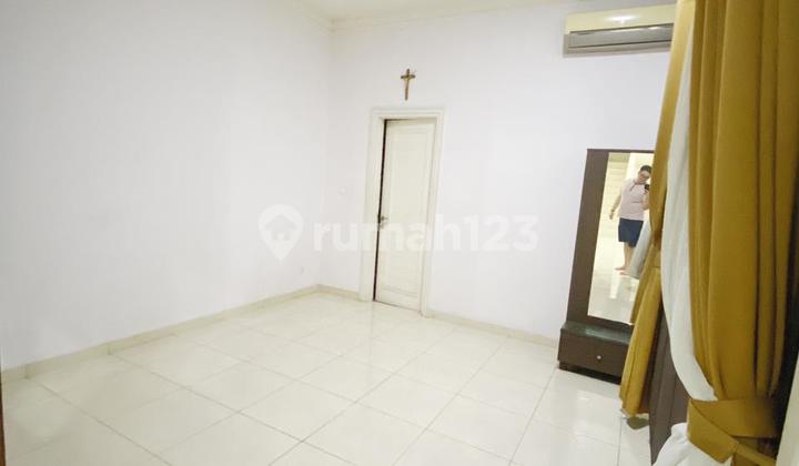 Rumah Hadap Utara di Sutera Olivia Alam Sutera, Tangerang Selatan 2