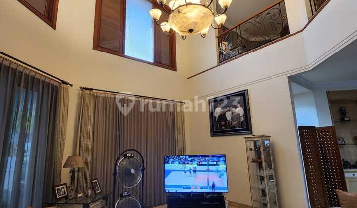 Luxury Fully Furnished House with Swimming Pool in Pondok Indah, South Jakarta 2