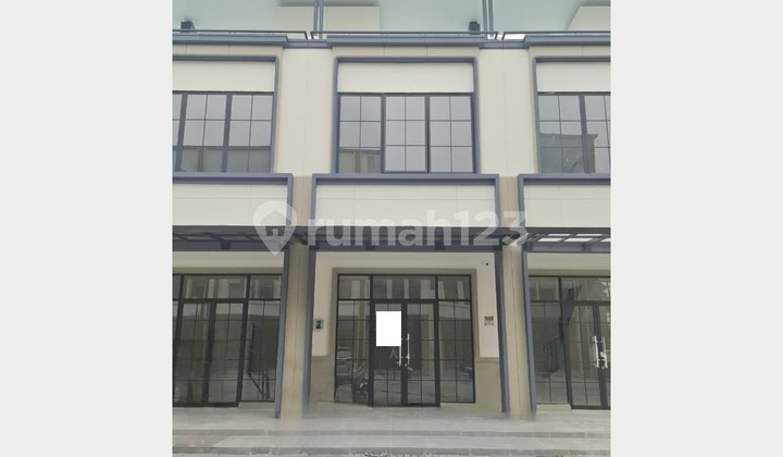 For Sale or Rent The Hudson 2 Floors + Rooftop Deck in Gading Serpong, Tangerang