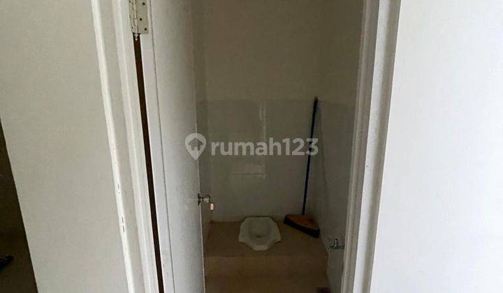 Rumah 2 Lantai di Suvarna Sutera Tangerang 2