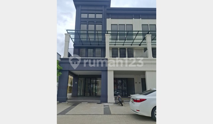 For Rent: The Hudson 3-Story Linked Shophouse in Gading Serpong, Tangerang For Rent: The Hudson 3-Story Linked Shophouse in Gading Serpong, Tangerang