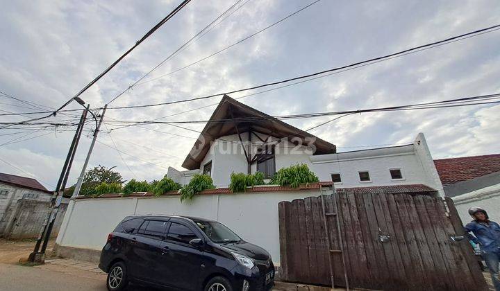 Rumah Bagus SHM di Rempoa, Tangerang Selatan 1