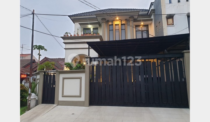 2-Story Semi-Furnished House in Nusa Loka BSD, South Tangerang