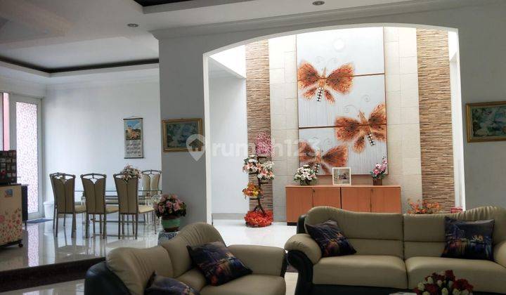  Rumah 3 Lantai Furnished Bagus SHM - Sertifikat Hak Milik di Green Ville 1