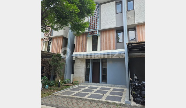 For Quick Sale: 3-Story House in Regentown Cluster, BSD City, South Tangerang