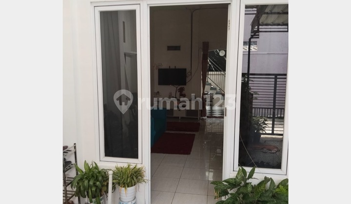Rumah 2 Lantai Posisi Hook di Cluster Clarita Cipondoh Kota Tangerang Rumah 2 Lantai Posisi Hook di Cluster Clarita Cipondoh Kota Tangerang