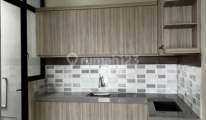 Disewakan Rumah Brand New di Melati Mas, Tangerang Selatan 2