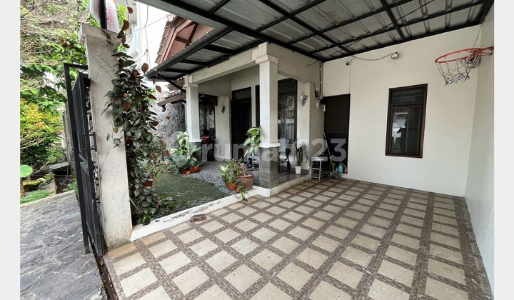Rumah Asri Siap Huni di Villa Melati Mas Serpong, Tangerang Selatan