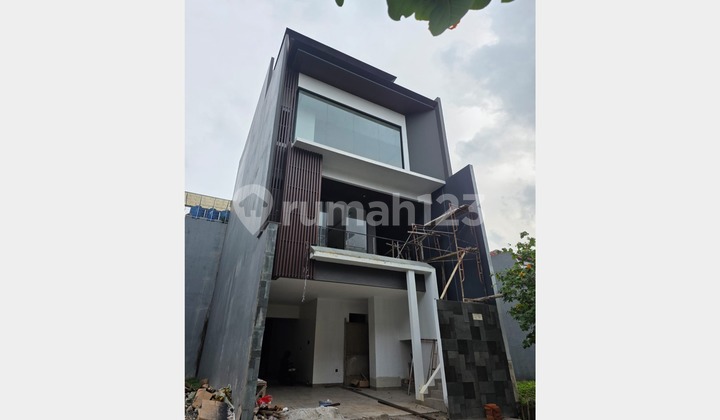 Rumah Baru Milenial di Cluster Extension Terbaru Permata Buana, Jakarta Barat Rumah Baru Milenial di Cluster Extension Terbaru Permata Buana, Jakarta Barat