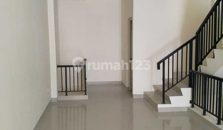 Disewakan Ruko CBD Green Lake City 3,5 Lantai 